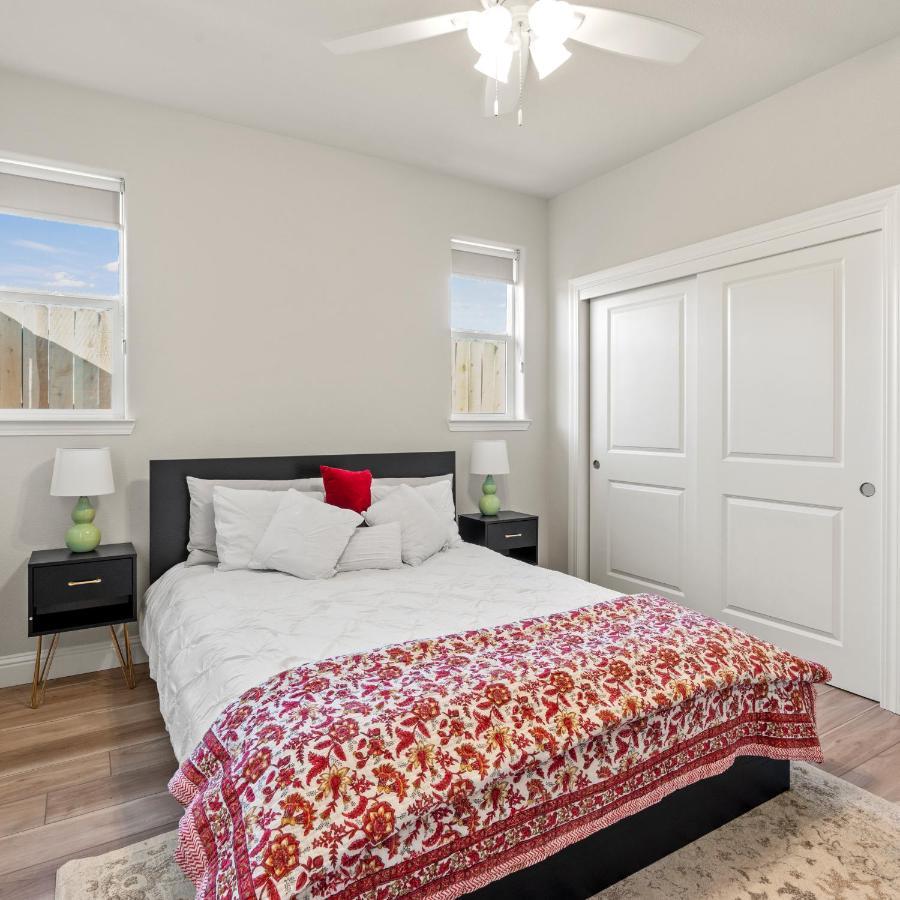 Newly Built Murphys Modern Retreat Esterno foto