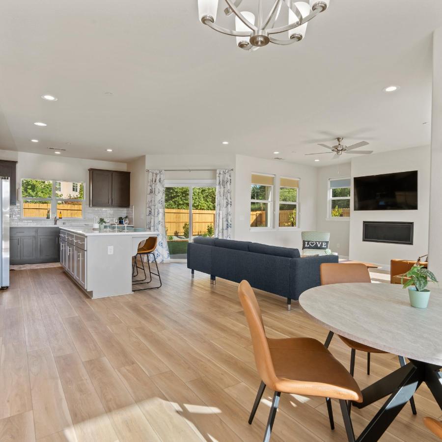 Newly Built Murphys Modern Retreat Esterno foto
